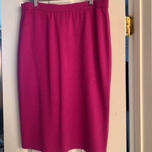 St John Authentic Classic Pink Skirt Size 14 Elastic Waist NWOT